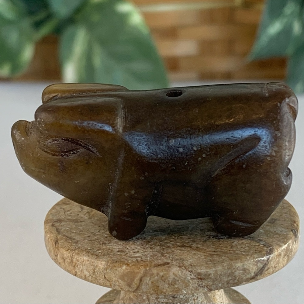 Vintage Chinese Zodiac Jade Pig Necklace Bead Hand Carved Animal Pendant 1.9" - Picture 1 of 14